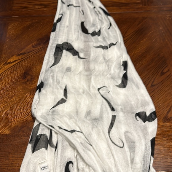 NWT extra long scarf with mustache pattern! Fun addition to an outfit! - Picture 2 of 5